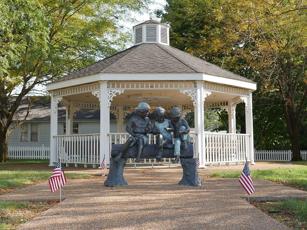 Carmi City Council Planning for Farm to Table, Corn Days Traffic, and Much More Tuesday