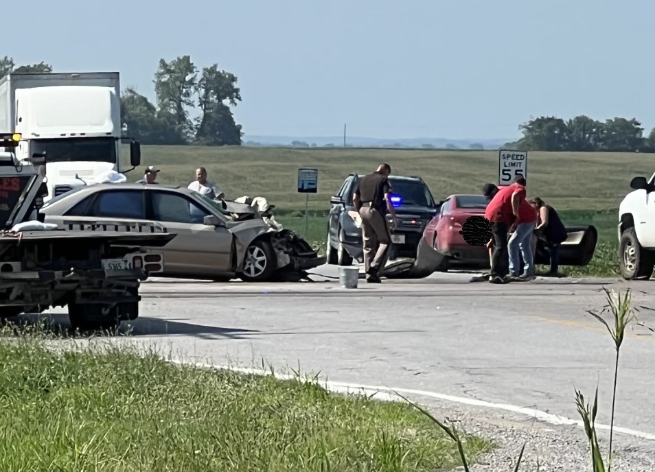 Traffic Accident Reported On 141 Involving Semi And Passenger Cars