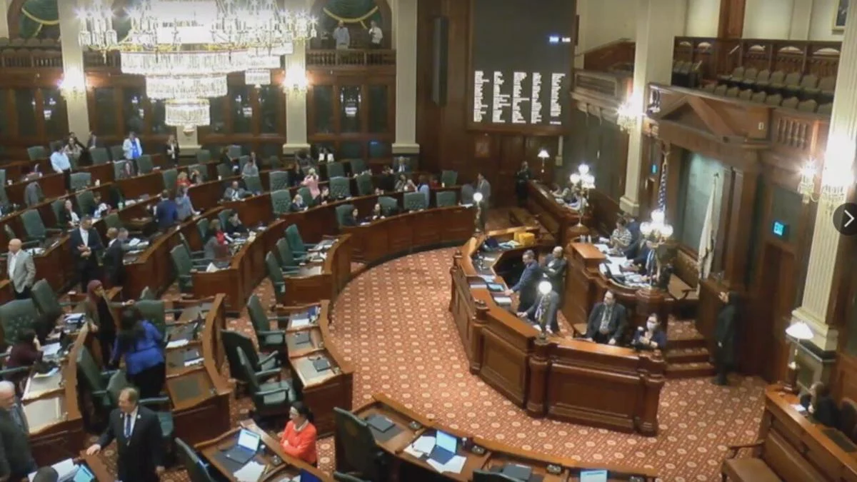 Republicans Expose ‘Shenanigans’ Of Staff Voting Democrat Switches In Illinois House