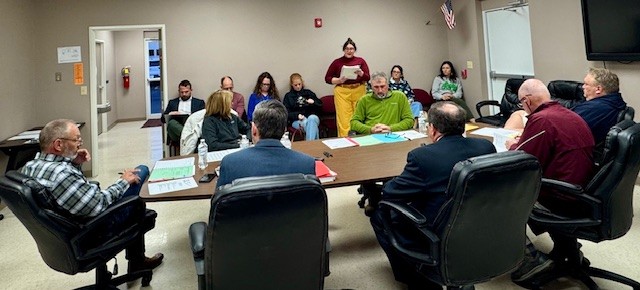 Concerned Parent Tells Unit 5 School Board to Tighten its Ship Monday Night