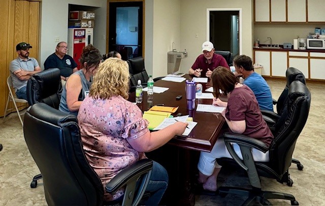 Crossville Hires Animal Control; Agrees to Bring on Another Part Time Police Officer