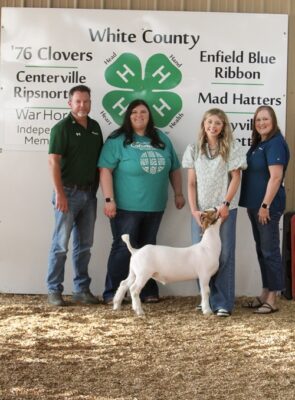 Grand Champion Meat Wether Johanna Zieren Banterra Bank
