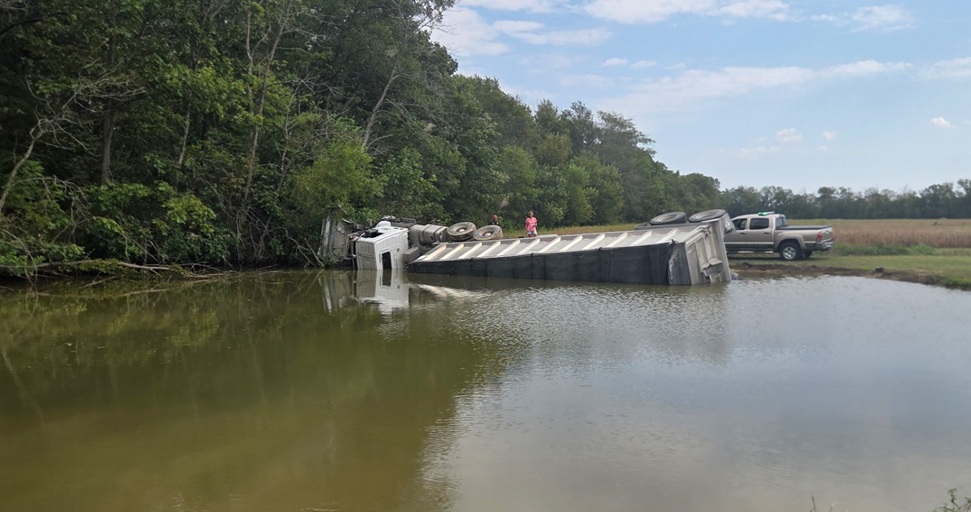 image of semi accident north of Enfield